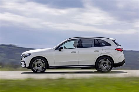 2023 Mercedes-Benz GLC size and practicality. The new Mercedes-Benz GLC measures 4716mm long, 1890mm wide and 1640mm tall, riding on a 2888mm wheelbase – 60mm longer overall, 4mm lower and 15mm .... 