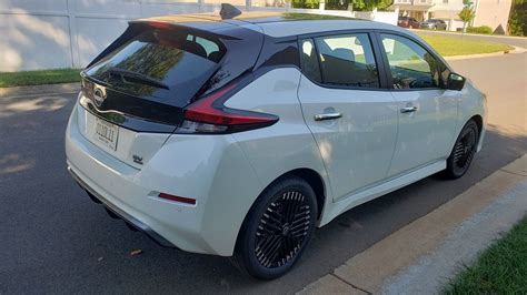 2023 nissan leaf sv plus. Jul 18, 2023 · 2023 Nissan Leaf SV Plus. Base price: $36,825, including $1,025 destination. Price as tested: $36,985. Drivetrain: 214-hp motor with a 60-kwh battery pack and front-wheel drive. EPA fuel economy ... 