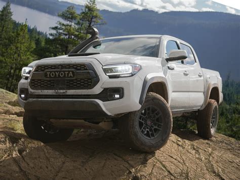 2023 toyota tacoma sr. Key Features. Includes most TRD Off-Road features, plus: 3.5L V6 with 278 HP; Double cab with 5- or 6-ft. bed; 18-in. polished alloy wheels; LED headlights, ... 