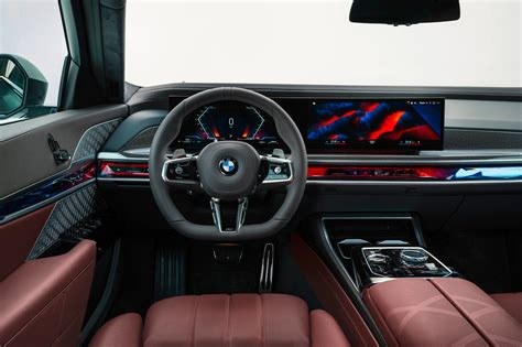 Experience Luxury Redefined: Unveiling the Opulent Interior of the 2023 BMW 740i