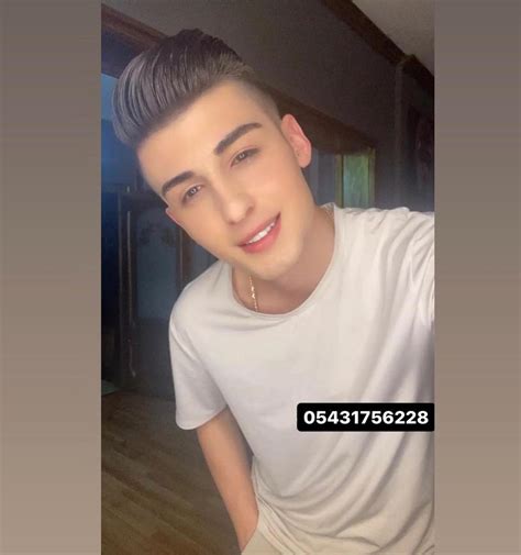 şişli gay escort  Ben 19 yaşında, genç, yetişkin bir seks hikayesi adamıyım