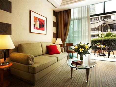 シャングリラ アパートメント シンガポール 市内中心部からわずか15分のシャングリ・ラ ラサセントーサ シンガポールは、プライベートバルコニーから南シナ海、庭園やプールの眺めをお楽しみいただける454室の広々としたゲストルームとスイートを完備しております。