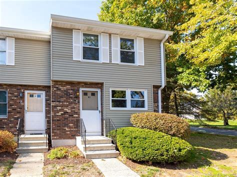 1 saint marc cir south windsor ct 06074  17 Saint Marc Cir #B, South Windsor, CT is a condo home that contains 1,408 sq ft and was built in 1982
