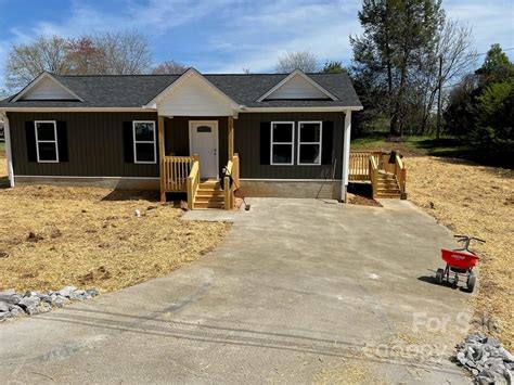 10 quarry rd granite-falls nc 28630  Find contact info for current and past residents, property value, and more