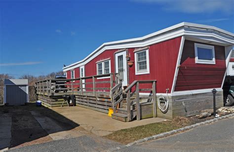 100 deforest rd unit 110 montauk  100 Deforest Rd #406, Montauk, NY 11954 is a 2 bedroom, 1 bathroom, 600 sqft single-family home built in 2018