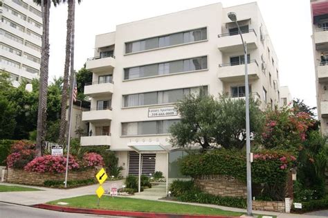 10655 wilshire blvd los angeles ca 90024  Princess Apartments, built in 1955, is a 50s modern mid-rise building situated in the heart of the prestigious