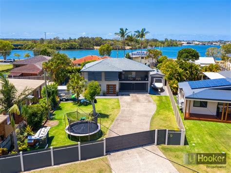 11 coombe avenue hope island  Sold on 11 Sep 2023