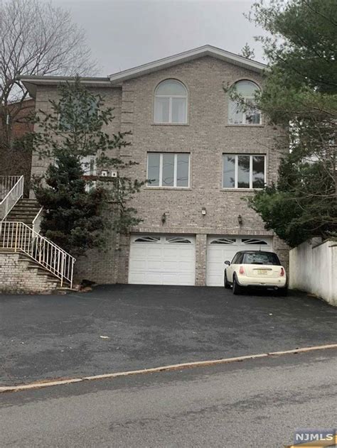 1121 edgewater ave ridgefield nj  679 Edgewater Ave was last sold on Feb 20, 2019 for $300,000