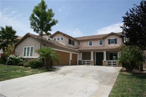 120 goldenrod ave perris ca 92570  RELOCATION FORCES SALE OF THIS MODEL PERFECT UPGRADES GALORE NO NEED TO PRE VI