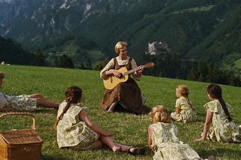 123 movies sound of music  One of the musical numbers she performed was "My Favourite Things" from the legendary movie "Sound Of Music