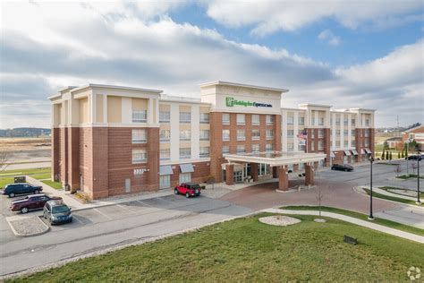 12710 roachton road perrysburg ohio , Perrysburg, OH 43551 3-star Suburban hotel; Hotel has an eco-friendly