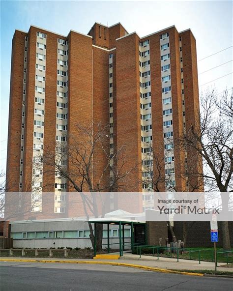 1515 south park avenue 1515 S Prairie Ave #509 is a 1,021 square foot condo with 1 bedroom and 1