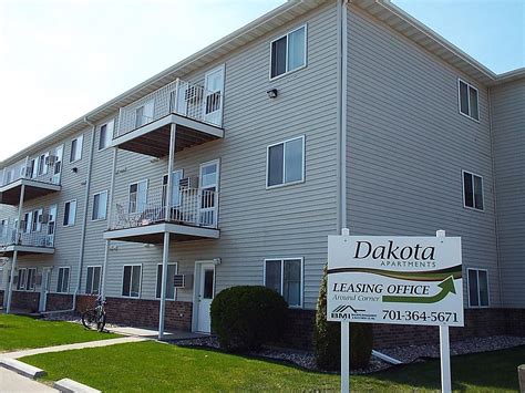 1736 dakota dr fargo nd 58102  2 Bed $875