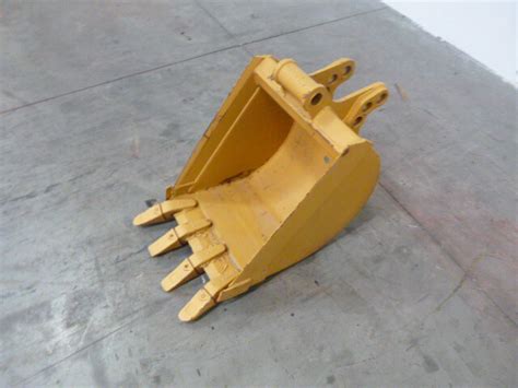 18 inch bucket for mini excavator  General Duty Bucket 750 mm (30 in): 571-2853