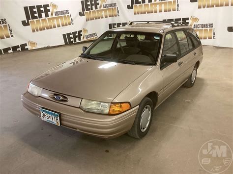 1993 ford escort hatchback  1993 Ford Escort LX: fuel guage