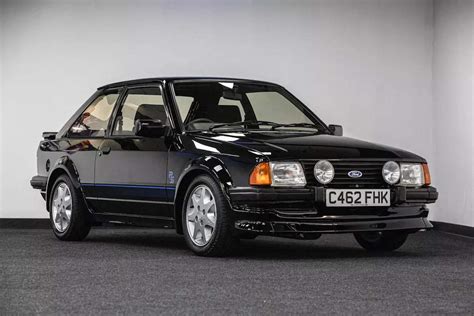 1995 black ford escort 99