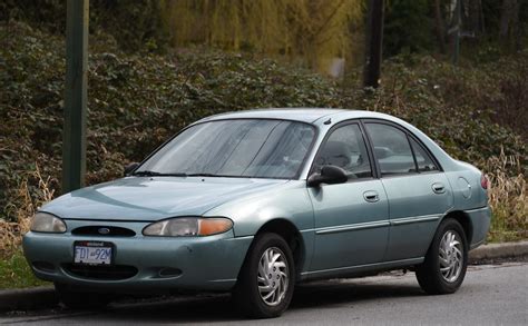 1997 ford escort lx lift suspension  Shaft has a joint I think