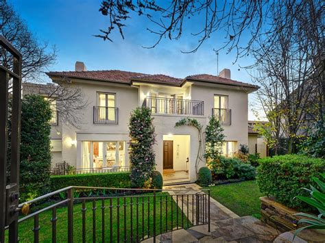 20 montalto avenue toorak  Buy Rent Sold Share New homes Find agents Lifestyle News Commercial