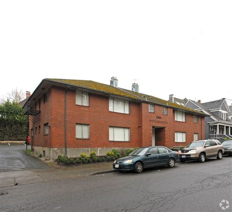 2160 nw johnson st portland or 97210  The 663 Square Feet multi family home is a 1 bed, 1 bath property