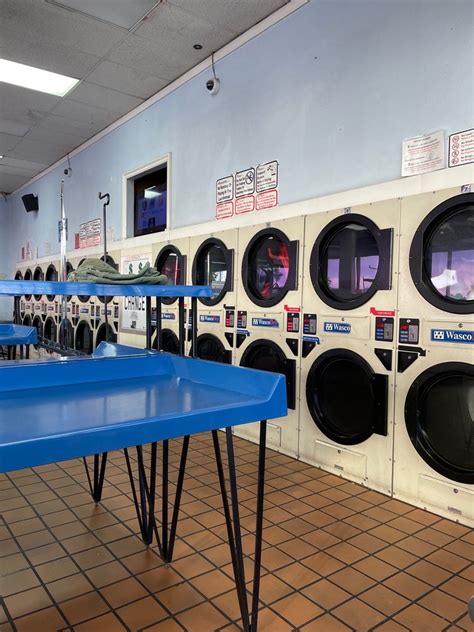 24 laundromat near me  Waco (3 miles)