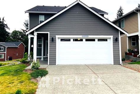 2402 seringa ave bremerton wa 98310  $426,000 Last Sold Price