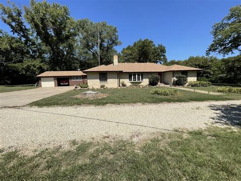 2432 fair rd abilene ks 67410  Conveniently located five minutes northwest of Abilene, Kansas, this home has many opportunities