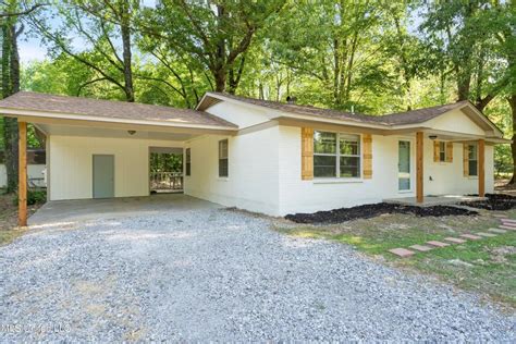 258 crestfield rd coldwater ms 38618  $75,000 Last Sold Price