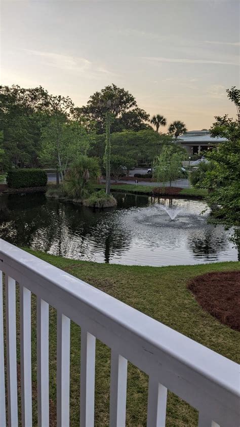 35 deallyon avenue hilton head  Ft