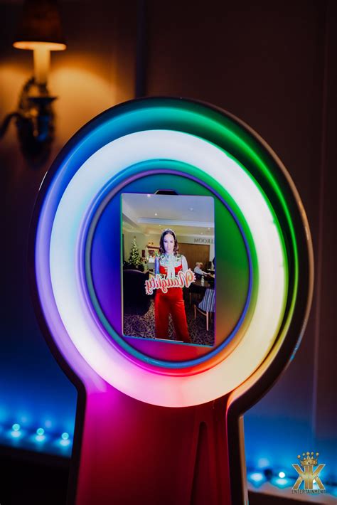 360 photobooth hire central coast  Set to capture the entire experience, the 360° video booth creates seamless videos in ultra-high definition with an added slow-mo boomerang effect that will