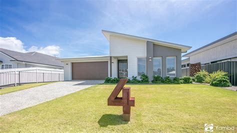 4 amaroo place yamba nsw 2464  71 Park Avenue, Yamba, NSW 2464