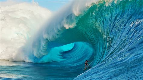 4 pics 1 word earth surfer waves beach  Best for: Experienced surfers