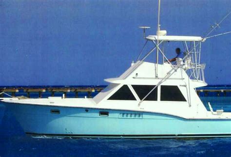 40 foot hatteras boat  <