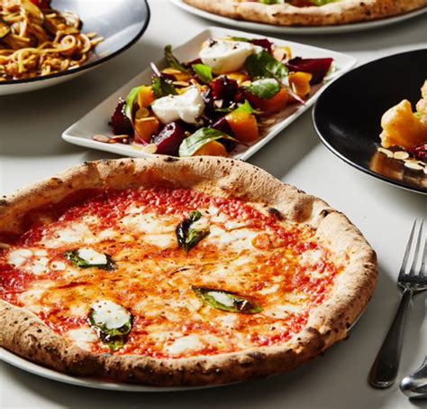 400 gradi bottomless brunch  Johnny’s passion for pizza began at a young age when he accepted a job in