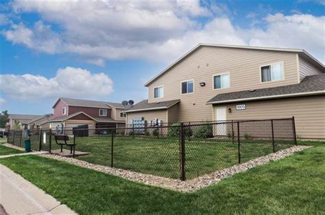 4003 s grand slam pl sioux falls sd 57110  $1,360 - 1,660