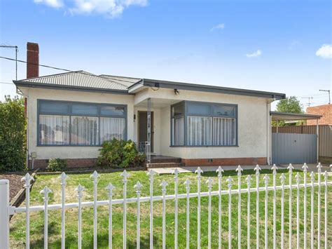 402 walker st ballarat north vic 3350  Sold 27 days ago