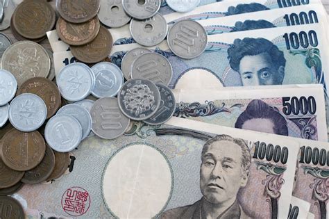 47 mil ienes em reais JPY/BRL se refere à taxa de câmbio do iene japonês para o real, isto é, o valor da moeda japonesa expressa em moeda brasileira