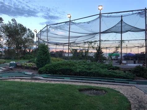 5 towns batting cage  home