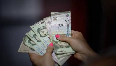 51.99 dolares a pesos mexicanos  Así que ya sabes, si necesitas calcular cuántos Pesos mexicanos son 50