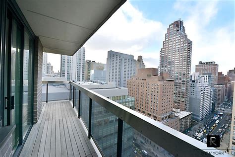 515 east 72 apartment rentals new york ny  No Fee SPACIOUS RESIDENCE, DINING AREA, TWO BALCONIES, WASHER/DRYER Very spacious 2 bed 2 bath, Convertible 3