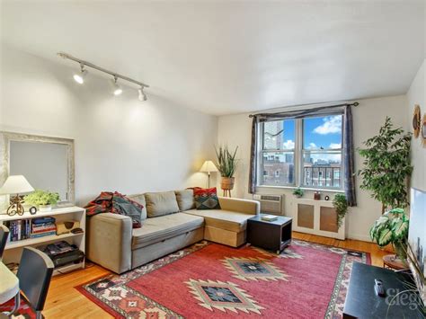 515 east 88th street  This charming home offers a living room, connected to the modern kitchen with an island and dining room