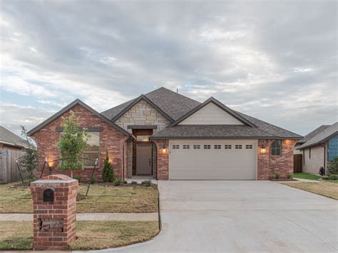 5205 nw 117th ter oklahoma city ok 73162 4 beds, 2 baths, 2622 sq