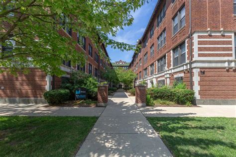 5326-5336 s. greenwood avenue  5227 S Dorchester Ave Chicago, IL 3 BR | Available Now 0