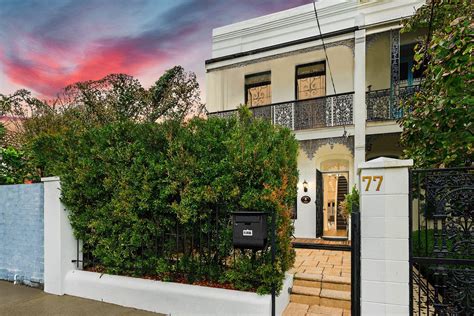 54 holtermann street crows nest  72 Holtermann St,