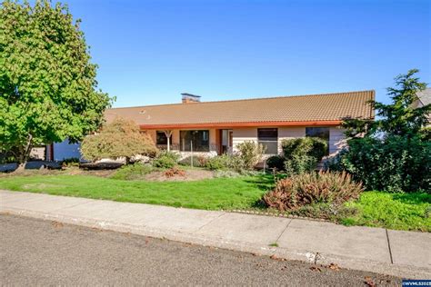 559 35th ave nw salem or 97304  1264 35th Ave NW is a 2,698 square foot house on a 8,400 square foot lot with 3 bedrooms and 2