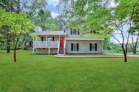 5823 james rd austell ga 30168  155 days on Zillow