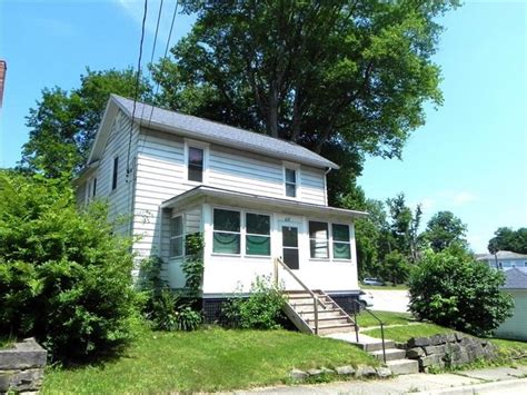 637 pine street meadville pa 16335  4,830 sqft lot 4,830 square foot lot; Ask an agent
