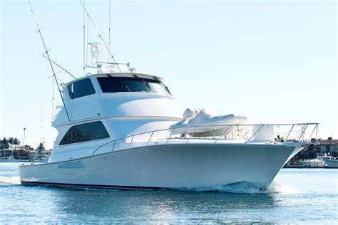 65 foot viking boat  Viking Yachts 90 Review: New Flagship Boat Replaces the 92 F&S