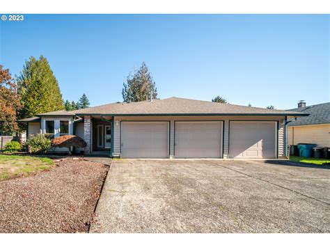 6715 ne 20th ave vancouver wa  1800 sq ft open concept home has the WOW FACTOR!
