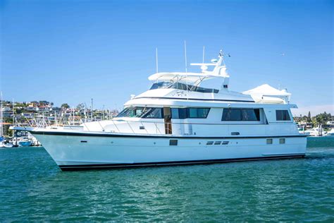 70 ft hatteras motor yacht for sale  67' Princess; 2007; Trinity
