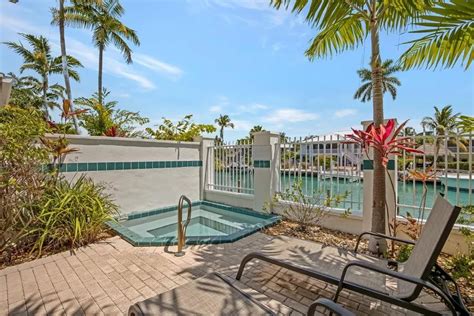 7024 harbor village dr duck key, fl 33050 (FLKMLS) 2 beds, 2